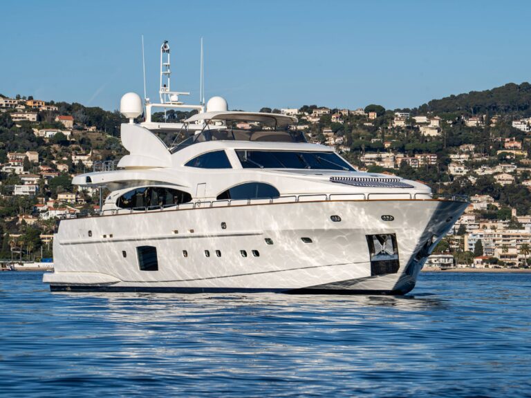 astondoa-102-glx-810430_6768242847268.jpg