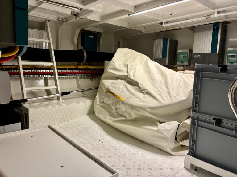 steeler-explorer-50-pilothouse-810712_6a1c1fd6c7925.jpg