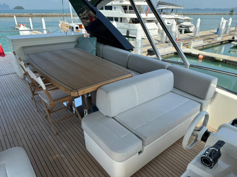 monte-carlo-yachts-mcy-70-811121_680ed71acd767.jpg