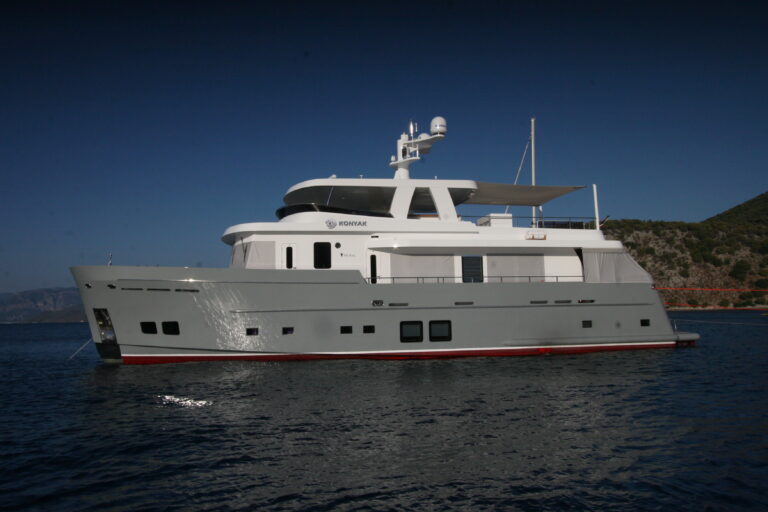 mural-yachts-85-konyak-25.7m-812055_6904bd941bd6d.jpg