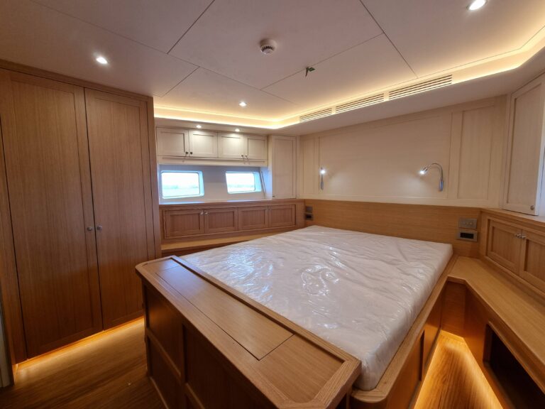 mural-yachts-85-konyak-25.7m-812055_6904be0aa895d.jpg