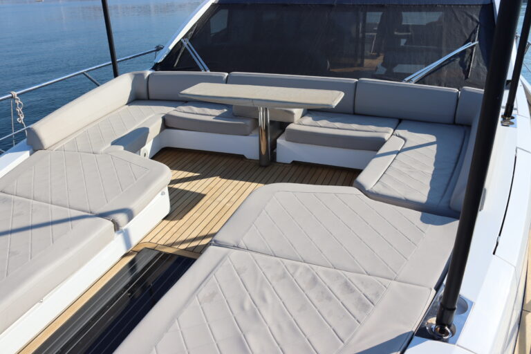 fairline-targa-65-gt-813443_6a7d9034e1a9d.jpg