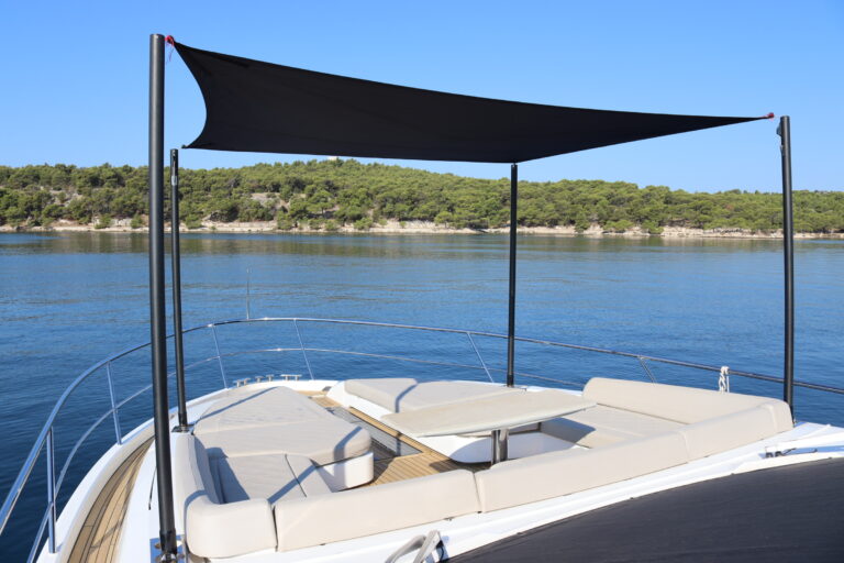 fairline-targa-65-gt-813443_6a7d9036ada6d.jpg