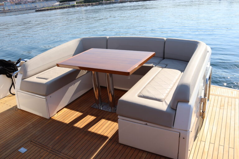 fairline-targa-65-gt-813443_6a7d903de104c.jpg
