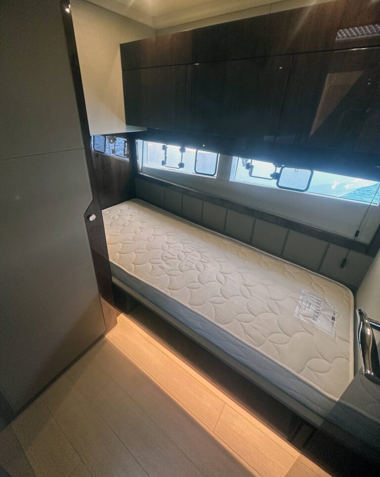 fairline-targa-65-gt-813443_6a7d91181136a.jpg