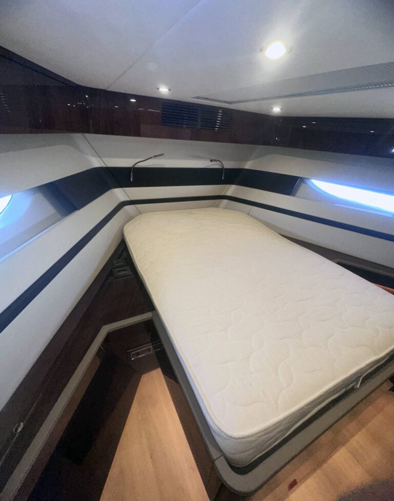 fairline-targa-65-gt-813443_6a7d911ab6d9c.jpg