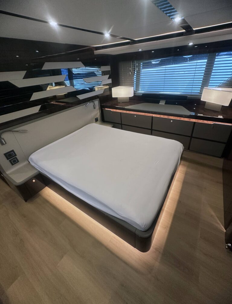 fairline-targa-65-gt-813443_6a7d91263b060.jpg