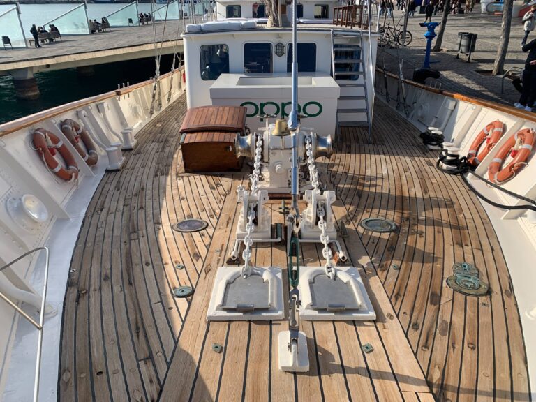 one-off-motorsailer-811788_68dbfb356b925.jpg
