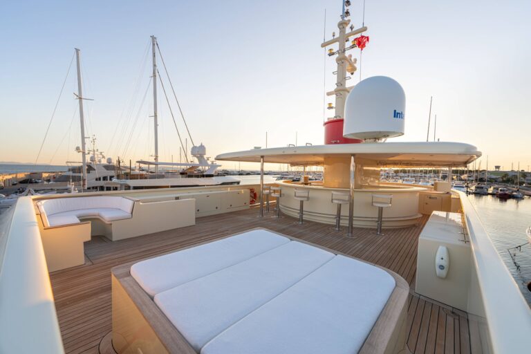 peer-gynt-yacht-36m-explorer-812706_6aa7d65a8d60a.jpg