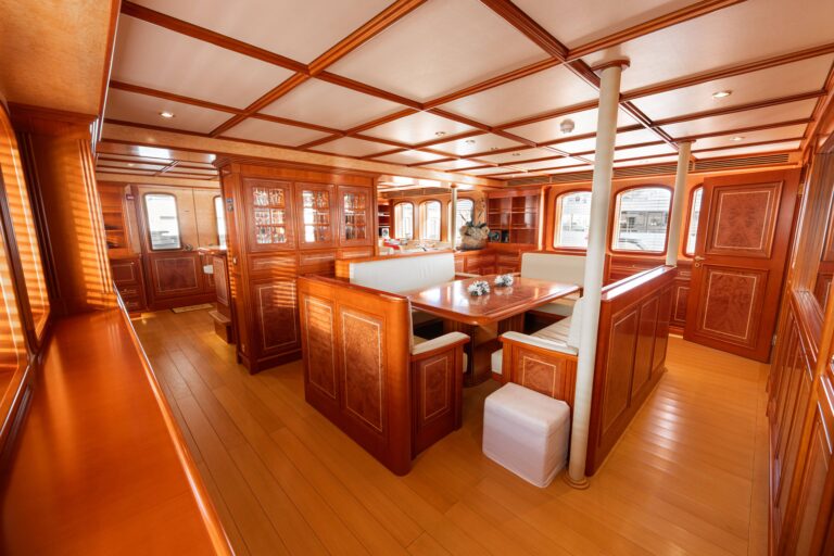 peer-gynt-yacht-36m-explorer-812706_6aa7ee27c367f.jpg